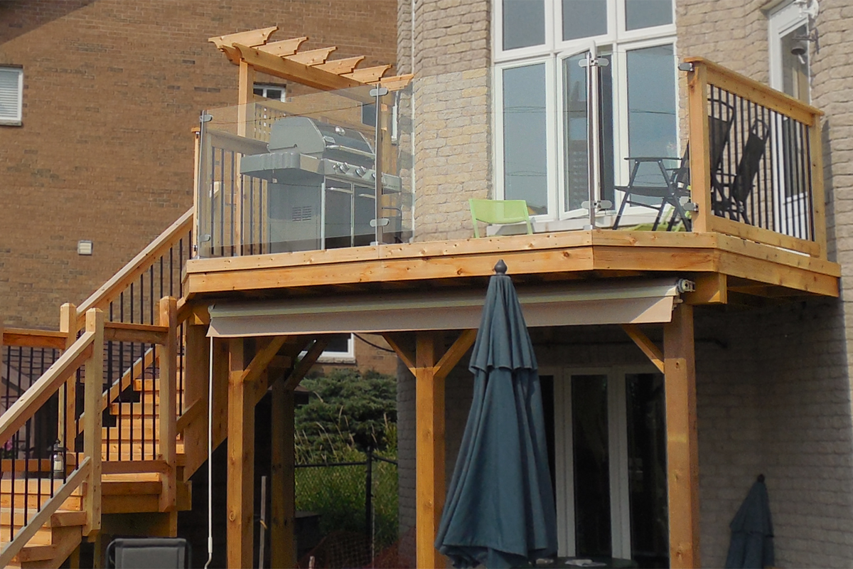 InvisiRail Cedar Deck
